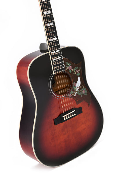 Modèle DA-SG7, Dreadnought, table épicéa massif, f/e érable flammé, touche micarta, EQ Fishman, soft case, sunburst