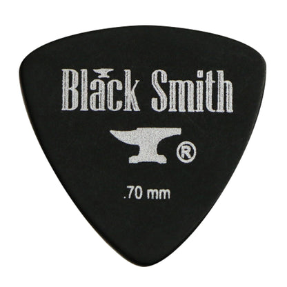 Sachet de 10 médiators Carbon Triangle Medium 0.7 mm, noir