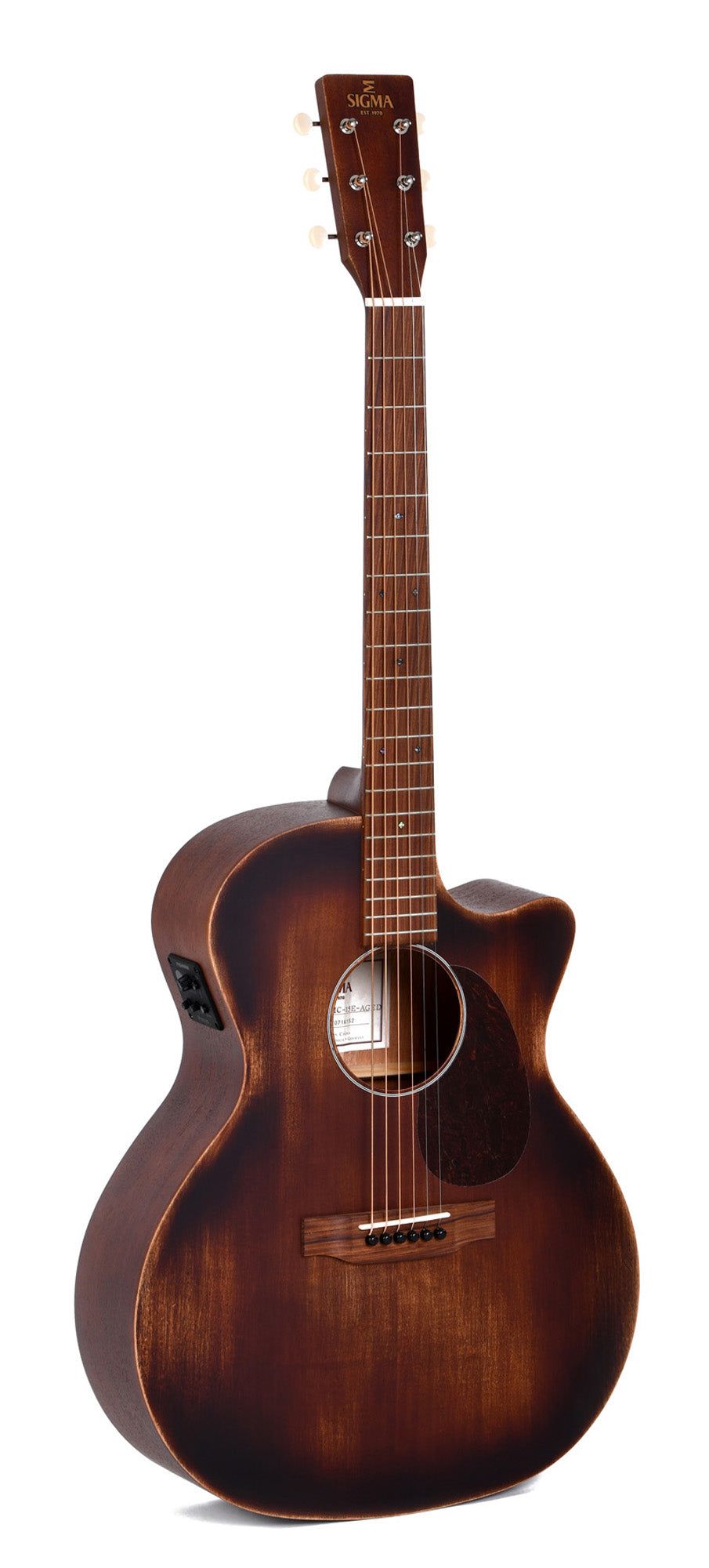 Modèle GMC-15E-AGED, Dreadnought, table acajou massif, f/e acajou, touche & chevalet pau ferro, EQ Fishman, naturel"vieilli"