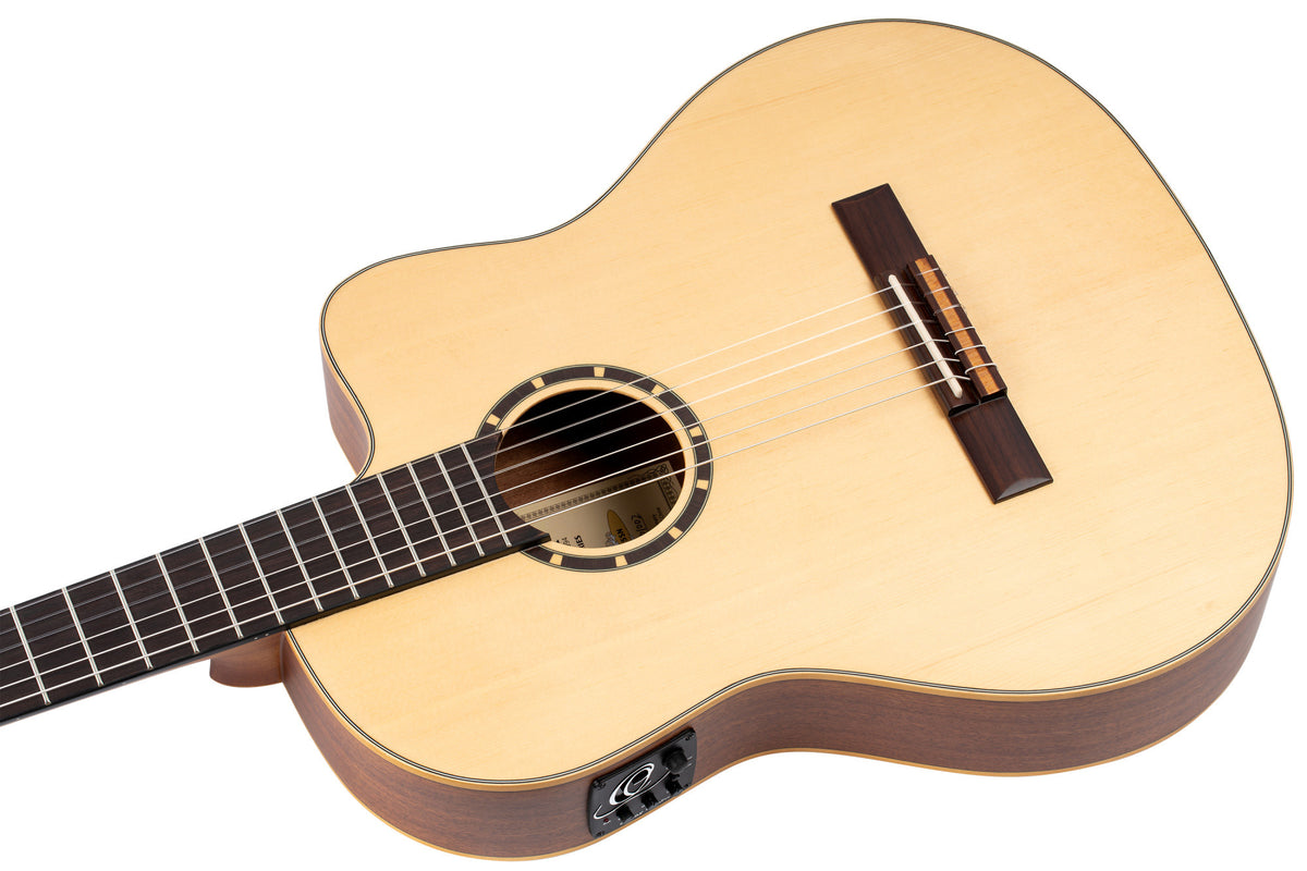 ORTEGA FAMILY SERIES 4/4 CLASSICAL SLIM