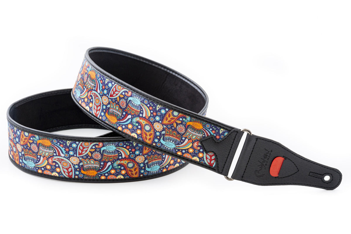 Courroie modèle KASHMIR BLEU, tissu, extrémités synthétique, largeur 6 cm, longueur 90 à 150 cm, porte-médiators intégré, unic