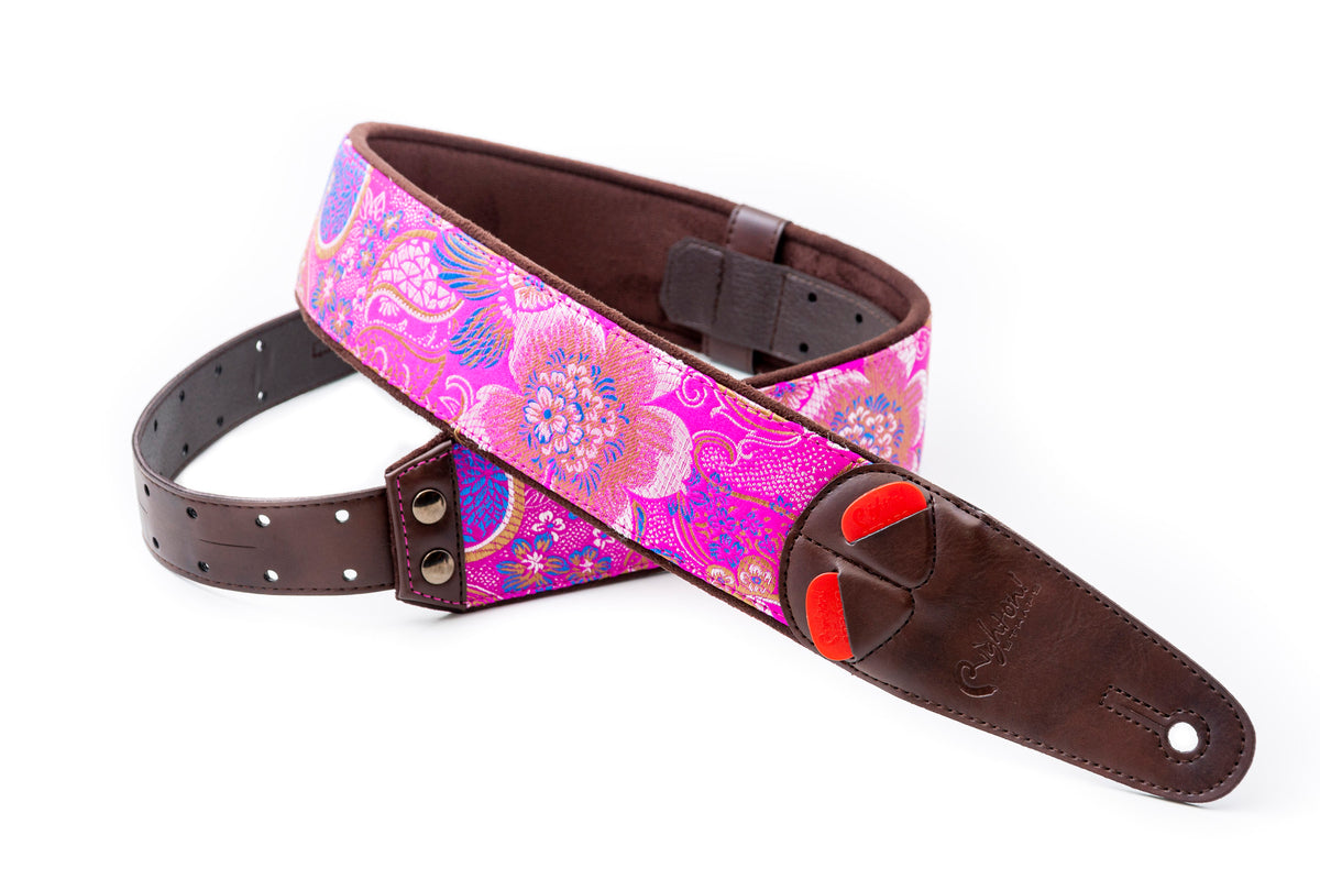 Courroie modèle HOKKAIDO, extérieur synthétique, largeur 6 cm, longueur 100 à 150 cm, porte-médiators intégré, rose