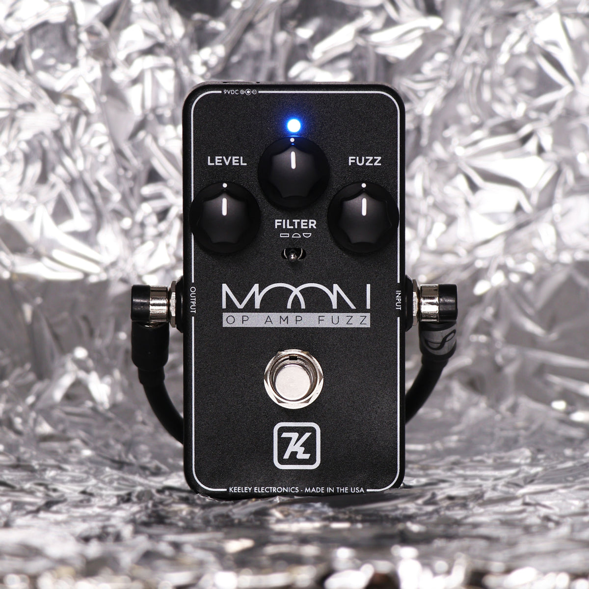 Pédale MOON, fuzz, trois filtres (Flat, Fool et Scooped), noir