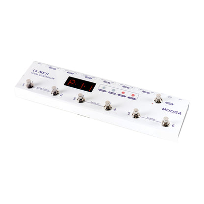 Pédalier de contrôle CONTROLLER L6 MKII, 6 switchs, programmable, 2 modes (Live/Play), 36 presets, 2 buffers, accordeur, blanc