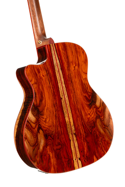 GOLD A10, forme Grand Auditorium, table épicéa Adirondack massif torréfié, f/e cocobolo massif, EQ Fishman, étui, brillant