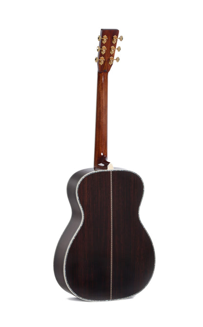 Modèle SOMR-45-SB, Orchestra Model, table épicéa massif, f/e palissandre massif, touche ébène, étui, sunburst brillant
