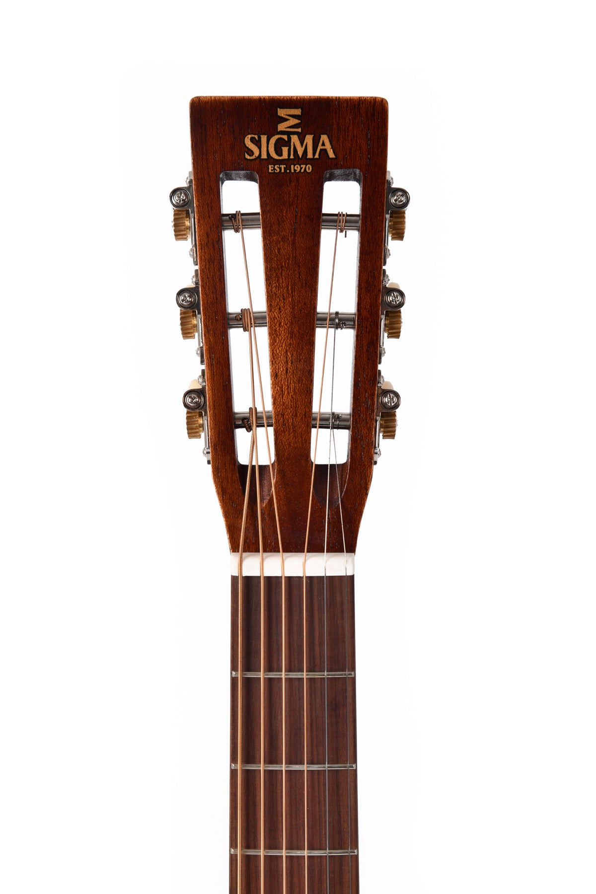 Modèle DMJ-15-AGED, Dreadnought Slope Shoulder, table acajou massif, f/e acajou, touche & chevalet pau ferro, naturel"vieilli"